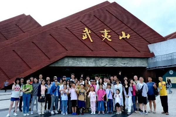 子公司華港舉辦雲南之旅、桂林之旅
